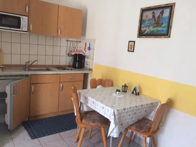 Apartments Brankica Draga Bascanska Croatia